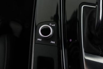 AUDI A4 2.0 TDI 35 Black Edition S Tronic Euro 6 (s/s) 4dr