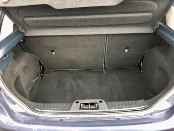FORD FIESTA 1.4 Titanium Hatchback 3dr Petrol Automatic (154 g/km, 94 bhp)
