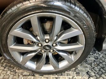 FORD KUGA 2.0 TDCi ST-Line SUV 5dr Diesel Powershift Euro 6 (120 ps)