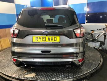 FORD KUGA 2.0 TDCi ST-Line SUV 5dr Diesel Powershift Euro 6 (120 ps)