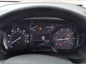 VAUXHALL VIVARO 1.5 Turbo D 2900 Dynamic Panel Van 6dr Diesel Manual L2 H1 Euro 