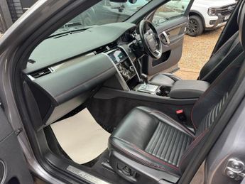 LAND ROVER DISCOVERY SPORT 2.0 D180 MHEV R-Dynamic SE SUV 5dr Diesel Auto 4WD Euro 6 (s/s) 