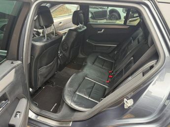 LAND ROVER DISCOVERY SPORT 2.0 D180 MHEV R-Dynamic SE SUV 5dr Diesel Auto 4WD Euro 6 (s/s) 