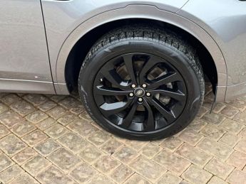 LAND ROVER DISCOVERY SPORT 2.0 D180 MHEV R-Dynamic SE SUV 5dr Diesel Auto 4WD Euro 6 (s/s) 