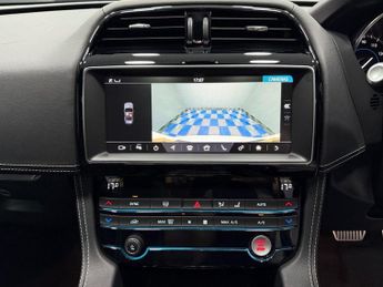 JAGUAR F-PACE 2.0 P250i R-Sport SUV 5dr Petrol Auto AWD Euro 6 (s/s) (250 ps)