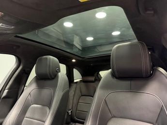 JAGUAR F-PACE 2.0 P250i R-Sport SUV 5dr Petrol Auto AWD Euro 6 (s/s) (250 ps)