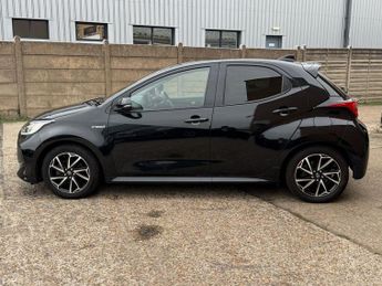 TOYOTA YARIS 1.5 VVT-h Design Hatchback 5dr Petrol Hybrid E-CVT Euro 6 (s/s) 