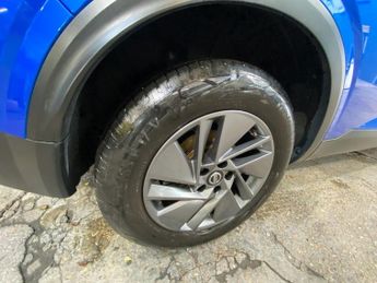 NISSAN QASHQAI 1.3 DIG-T MHEV Acenta Premium SUV 5dr Petrol Hybrid XTRON Euro 6