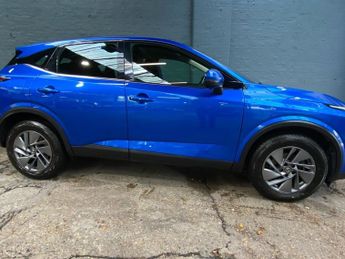 NISSAN QASHQAI 1.3 DIG-T MHEV Acenta Premium SUV 5dr Petrol Hybrid XTRON Euro 6