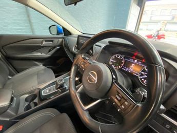 NISSAN QASHQAI 1.3 DIG-T MHEV Acenta Premium SUV 5dr Petrol Hybrid XTRON Euro 6