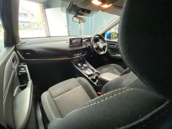 NISSAN QASHQAI 1.3 DIG-T MHEV Acenta Premium SUV 5dr Petrol Hybrid XTRON Euro 6