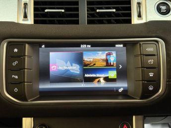 LAND ROVER RANGE ROVER EVOQUE 2.0 TD4 SE Tech SUV 5dr Diesel Auto 4WD Euro 6 (s/s) (180 ps)