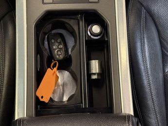 LAND ROVER RANGE ROVER EVOQUE 2.0 TD4 SE Tech SUV 5dr Diesel Auto 4WD Euro 6 (s/s) (180 ps)