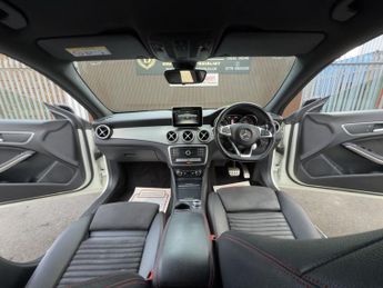 MERCEDES-BENZ CLA 2.1 CLA200d AMG Line Coupe 4dr Diesel 7G-DCT Euro 6 (s/s) (136 p