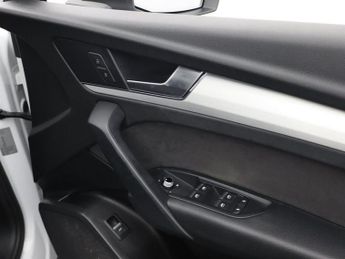 AUDI Q5 2.0 TFSI 45 S line SUV 5dr Petrol S Tronic quattro Euro 6 (s/s) 