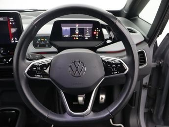VOLKSWAGEN ID.3 Pro S 77kWh Tour Hatchback 5dr Electric Auto (204 ps)