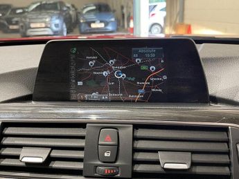 BMW 3 SERIES 2.0 330e 7.6kWh Luxury Saloon 4dr Petrol Plug-in Hybrid Auto Eur