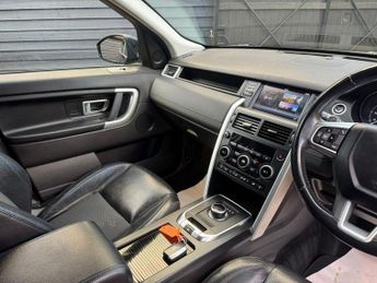 LAND ROVER DISCOVERY SPORT 2.0 TD4 SE SUV 5dr Diesel Auto 4WD Euro 6 (s/s) (180 ps)