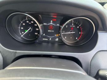 LAND ROVER DISCOVERY SPORT 2.0 TD4 SE SUV 5dr Diesel Auto 4WD Euro 6 (s/s) (180 ps)
