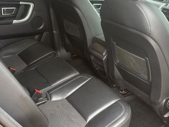 LAND ROVER DISCOVERY SPORT 2.0 TD4 SE SUV 5dr Diesel Auto 4WD Euro 6 (s/s) (180 ps)