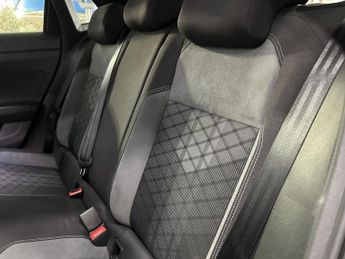 VOLKSWAGEN POLO 1.0 TSI R-Line Hatchback 5dr Petrol DSG Euro 6 (s/s) (95 ps)