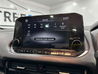 NISSAN QASHQAI 1.3 DIG-T MHEV N-Connecta SUV 5dr Petrol Hybrid XTRON Euro 6 (s/