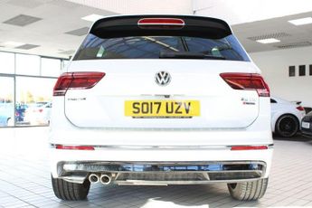 VOLKSWAGEN TIGUAN 2.0 TDI BlueMotion Tech R-Line SUV 5dr Diesel DSG 4Motion Euro 6