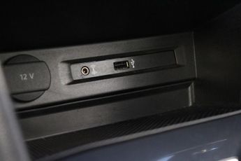 VOLKSWAGEN TIGUAN 2.0 TDI BlueMotion Tech R-Line SUV 5dr Diesel DSG 4Motion Euro 6