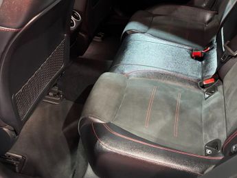 MERCEDES-BENZ A-CLASS 2.0 A250 AMG Line (Premium Plus) Hatchback 5dr Petrol 7G-DCT Eur