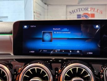 MERCEDES-BENZ A-CLASS 2.0 A250 AMG Line (Premium Plus) Hatchback 5dr Petrol 7G-DCT Eur