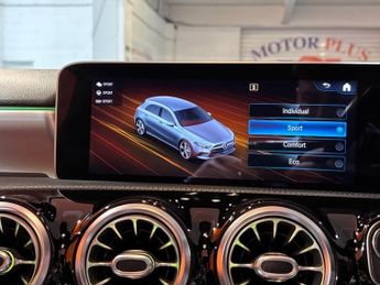 MERCEDES-BENZ A-CLASS 2.0 A250 AMG Line (Premium Plus) Hatchback 5dr Petrol 7G-DCT Eur