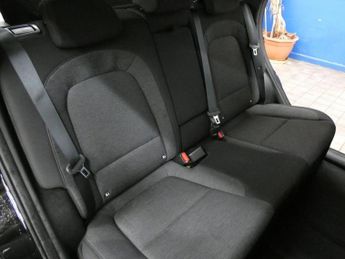 HYUNDAI KONA 64kWh Premium SUV 5dr Electric Auto (10.5kW Charger) (204 ps)