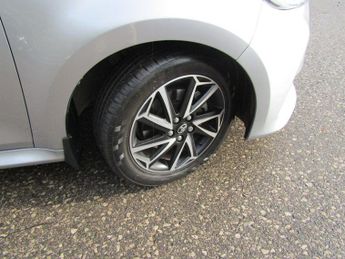 TOYOTA YARIS 1.5 VVT-h Design Hatchback 5dr Petrol Hybrid E-CVT Euro 6 (s/s) 