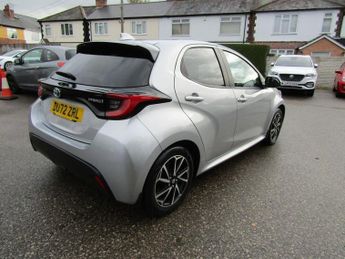 TOYOTA YARIS 1.5 VVT-h Design Hatchback 5dr Petrol Hybrid E-CVT Euro 6 (s/s) 