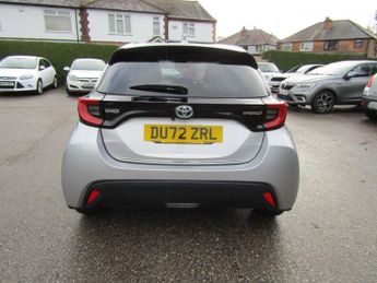 TOYOTA YARIS 1.5 VVT-h Design Hatchback 5dr Petrol Hybrid E-CVT Euro 6 (s/s) 