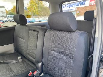 TOYOTA VOXY/NOAH 2.0