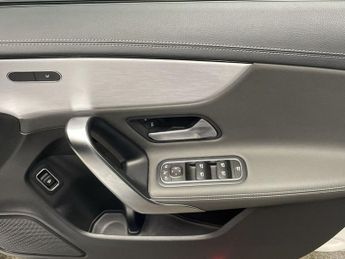 MERCEDES-BENZ CLA 1.3 CLA200 AMG Line Coupe 4dr Petrol 7G-DCT Euro 6 (s/s) (163 ps