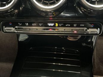 MERCEDES-BENZ CLA 1.3 CLA200 AMG Line Coupe 4dr Petrol 7G-DCT Euro 6 (s/s) (163 ps