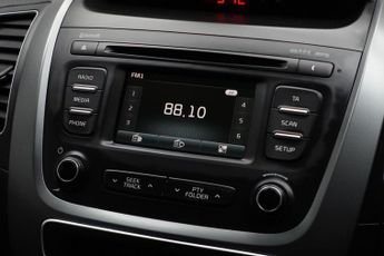 KIA SORENTO 2.2 CRDi KX-2 SUV 5dr Diesel Auto AWD Euro 5 (194 bhp)