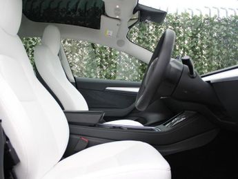 TESLA Model 3 (Dual Motor) Long Range Saloon 4dr Electric Auto 4WDE (346 ps)