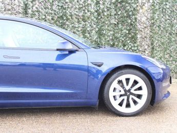 TESLA Model 3 (Dual Motor) Long Range Saloon 4dr Electric Auto 4WDE (346 ps)