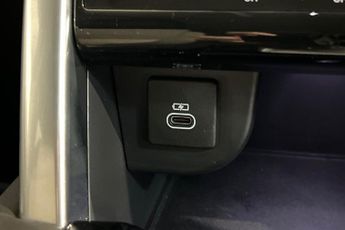 LAND ROVER DISCOVERY SPORT 1.5 P300e 12.2kWh R-Dynamic SE SUV 5dr Petrol Plug-in Hybrid Aut