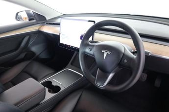 TESLA Model 3 (Dual Motor) Long Range Auto 4WDE 4dr