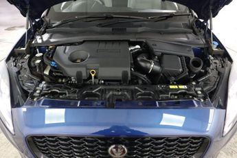 JAGUAR E-PACE 2.0 D204 MHEV R-Dynamic Black Auto AWD Euro 6 (s/s) 5dr
