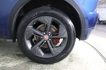 JAGUAR E-PACE 2.0 D204 MHEV R-Dynamic Black Auto AWD Euro 6 (s/s) 5dr
