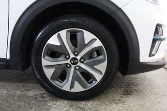 KIA NIRO 64kWh 4+ Auto 5dr