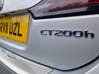 LEXUS CT 1.8 200h SE-L Hatchback 5dr Petrol Hybrid CVT Euro 5 (s/s) (136 