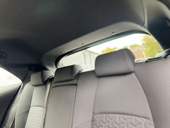 TOYOTA COROLLA 1.8 VVT-h Icon Tech Hatchback 5dr Petrol Hybrid CVT Euro 6 (s/s)