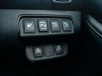 NISSAN LEAF 30kWh Tekna Hatchback 5dr Electric Auto (109 bhp)