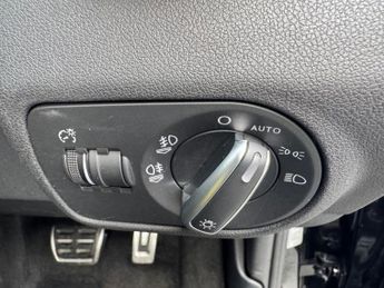 AUDI A1 1.4 TFSI S line Sportback 5dr Petrol S Tronic Euro 6 (s/s) (125 